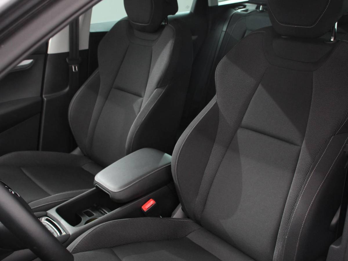 Škoda Karoq Skoda Karoq 1.5 TSI 150pk DSG Ambition Navigatie Apple Carpla/Android Auto Camera Climate Control Adaptive Cruise control Lichtmetalen Velgen