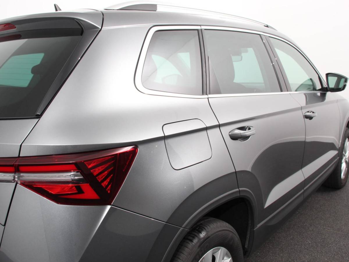 Škoda Karoq Skoda Karoq 1.5 TSI 150pk DSG Ambition Navigatie Apple Carpla/Android Auto Camera Climate Control Adaptive Cruise control Lichtmetalen Velgen