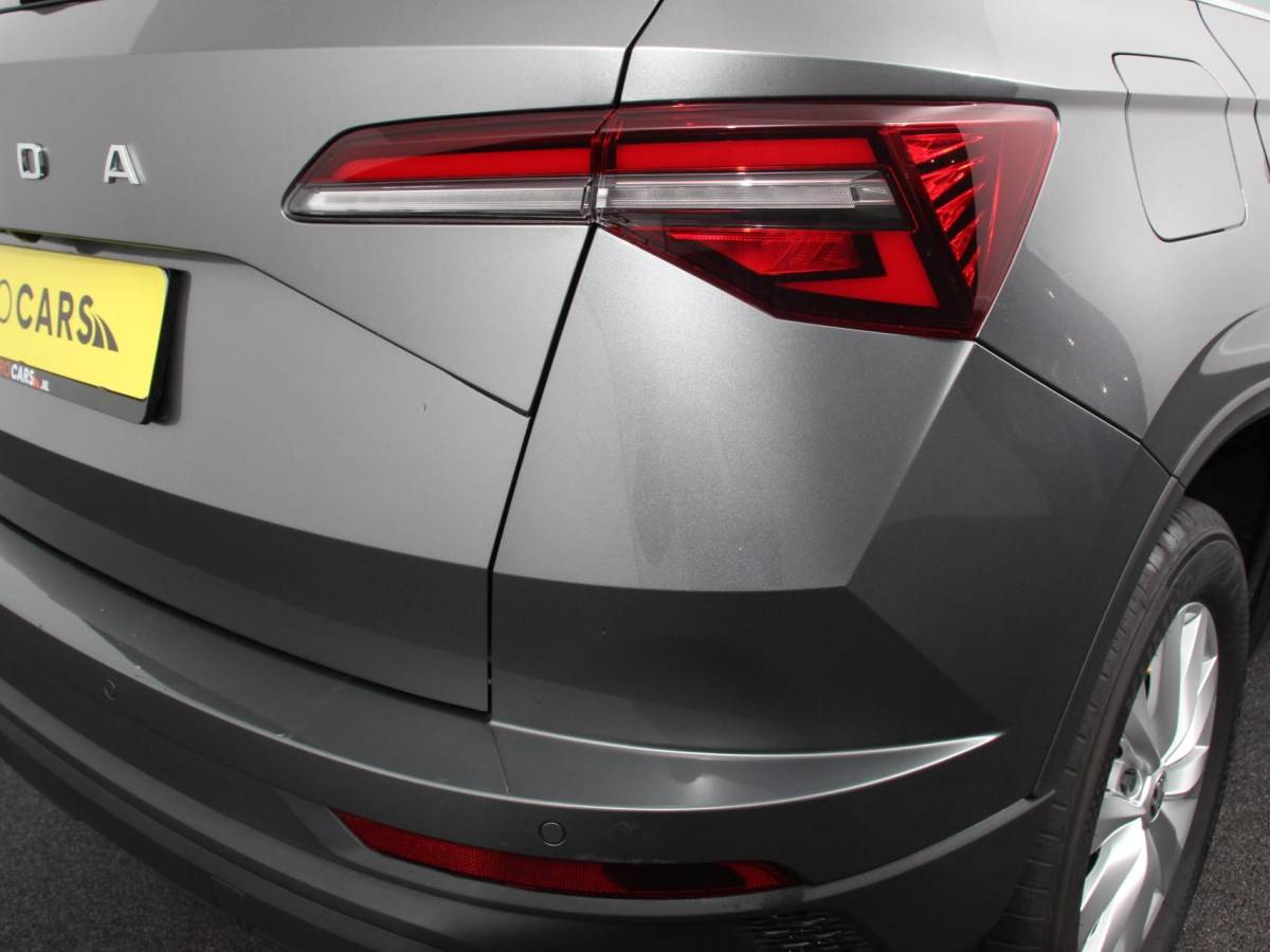 Škoda Karoq Skoda Karoq 1.5 TSI 150pk DSG Ambition Navigatie Apple Carpla/Android Auto Camera Climate Control Adaptive Cruise control Lichtmetalen Velgen