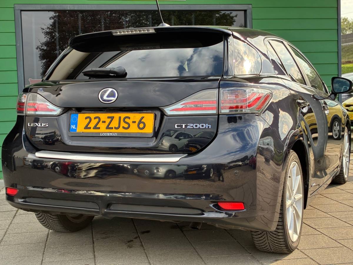 Lexus CT Lexus CT 200h Business Line Pro|1e Eigenaar|Camera|Navigatie|CruiseControl|Climatronic|PDC|NAP|Stoel Verw.|Dealer Onderhouden|