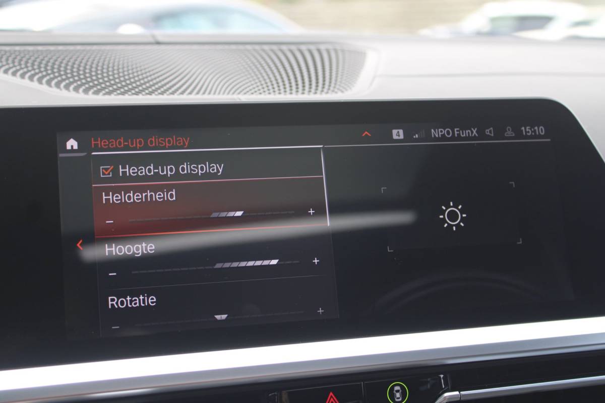 BMW 3 Serie BMW 3-serie 330e M-Sport Shadow | Pano | Laser | Memory | HUD | 360 | ACC