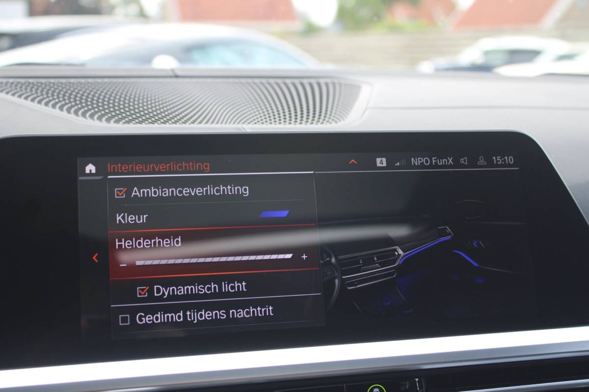 BMW 3 Serie BMW 3-serie 330e M-Sport Shadow | Pano | Laser | Memory | HUD | 360 | ACC