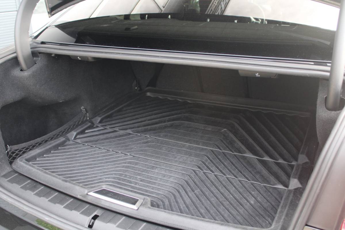 BMW 3 Serie BMW 3-serie 330e M-Sport Shadow | Pano | Laser | Memory | HUD | 360 | ACC