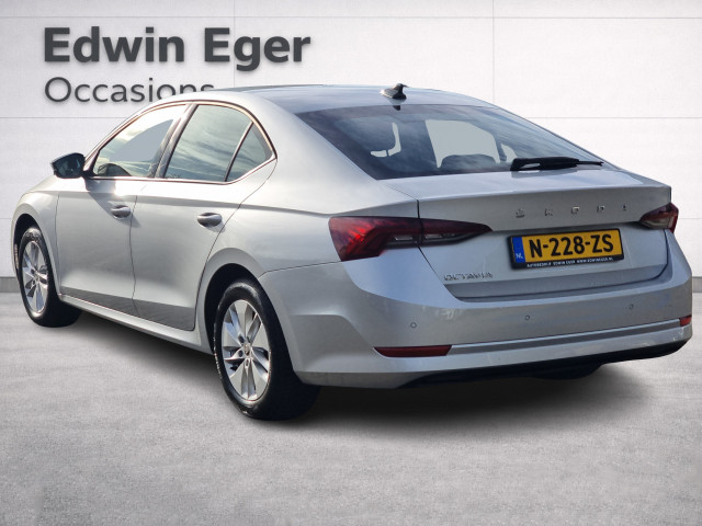 Škoda Octavia ŠKODA Octavia 1.0 TSI Business Edition | Apple car play | Android Auto |
