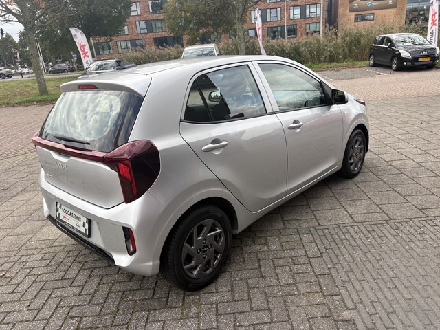 Kia Picanto Kia Picanto 1.0 DPI DynamicLine | Navi | Camera | Cruise | 18.668 km Nieuwstaat