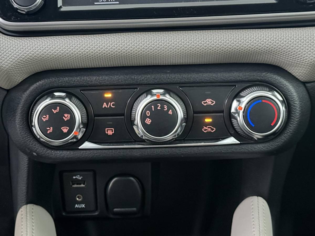 Nissan Micra Nissan Micra 0.9 IG-T N-Connecta – Navigatie – Trekhaak – Parkeersensoren