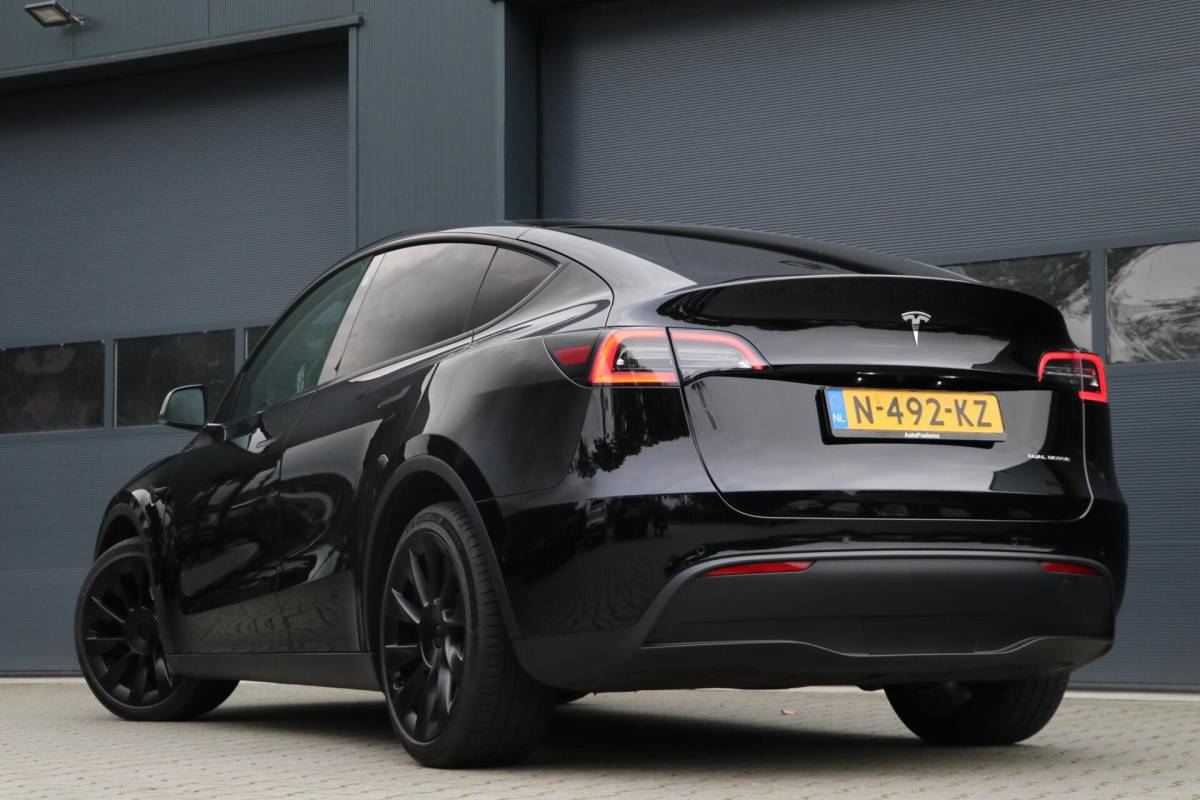 Tesla Model Y Tesla Model Y Long Range AWD 75 kWh 351PK Panodak 360View Premium 20’Inch DualMotor Stoelverwarming Voor/Achter 47000KM BJ2021