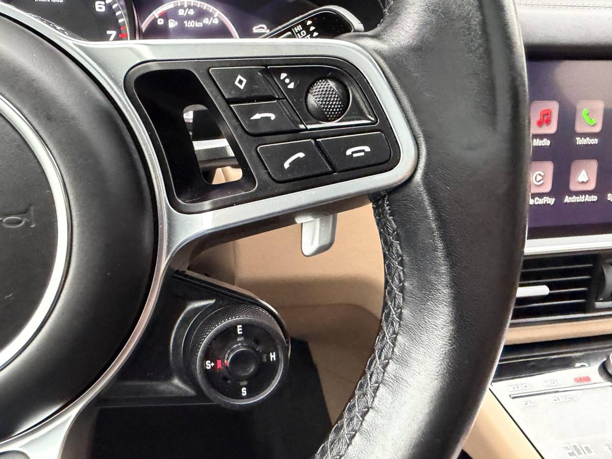 Porsche Cayenne Porsche Cayenne Coupé 3.0 E-Hybrid Sport Chrono | Panoramadak | 360* Camera | Luchtvering | Bose |