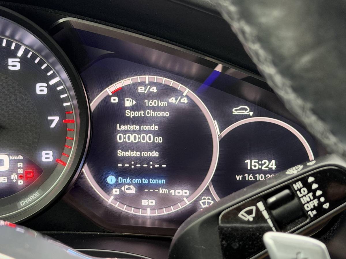 Porsche Cayenne Porsche Cayenne Coupé 3.0 E-Hybrid Sport Chrono | Panoramadak | 360* Camera | Luchtvering | Bose |
