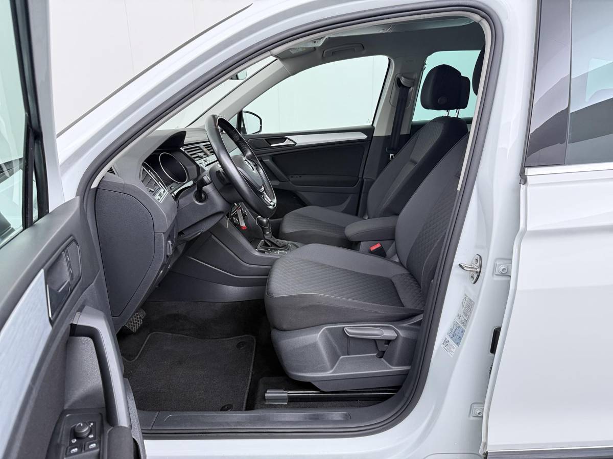 Volkswagen Tiguan Volkswagen Tiguan 1.5 TSI ACT Comfortline Business – Navigatie – Climate Control – Trekhaak