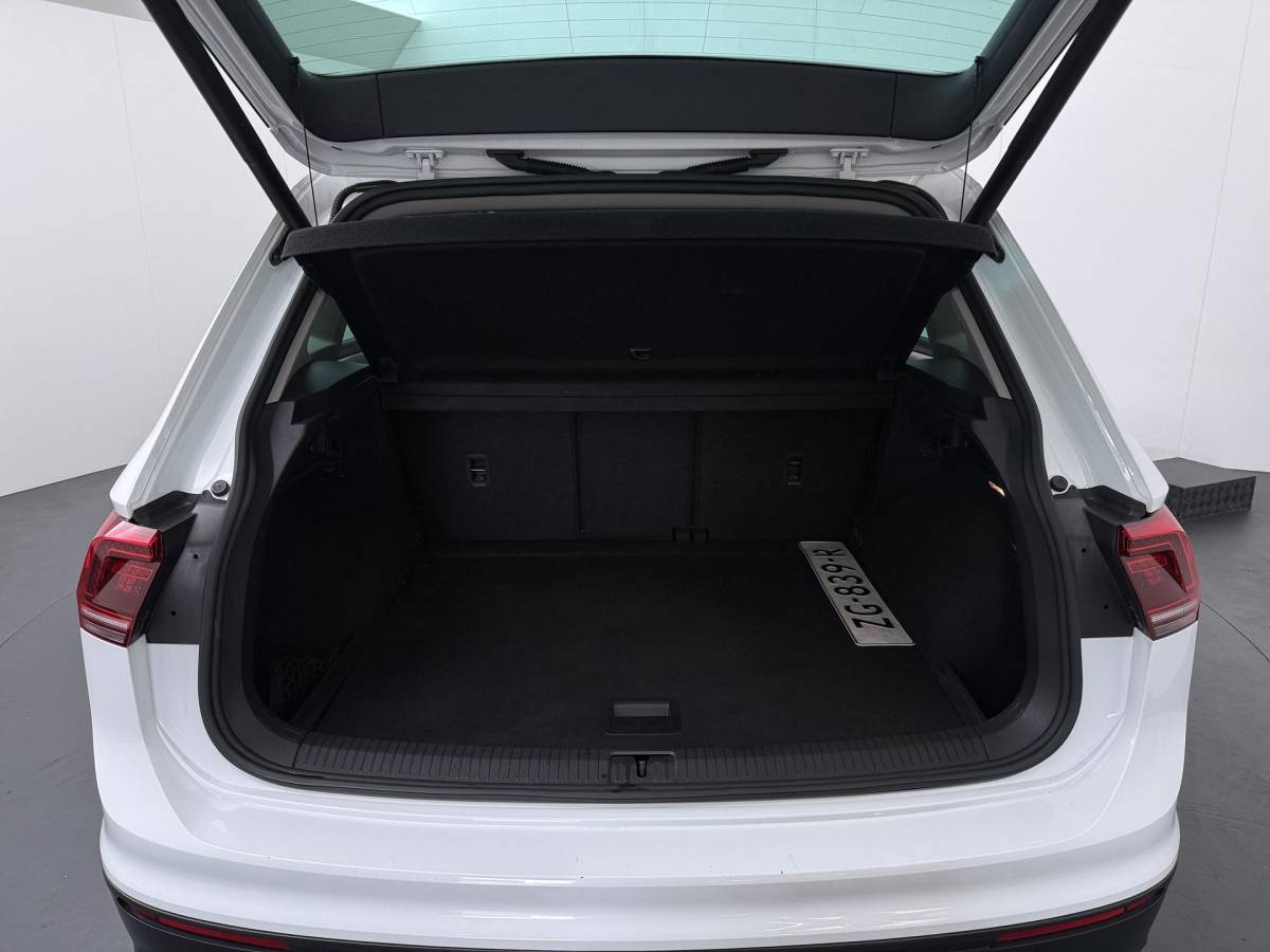 Volkswagen Tiguan Volkswagen Tiguan 1.5 TSI ACT Comfortline Business – Navigatie – Climate Control – Trekhaak