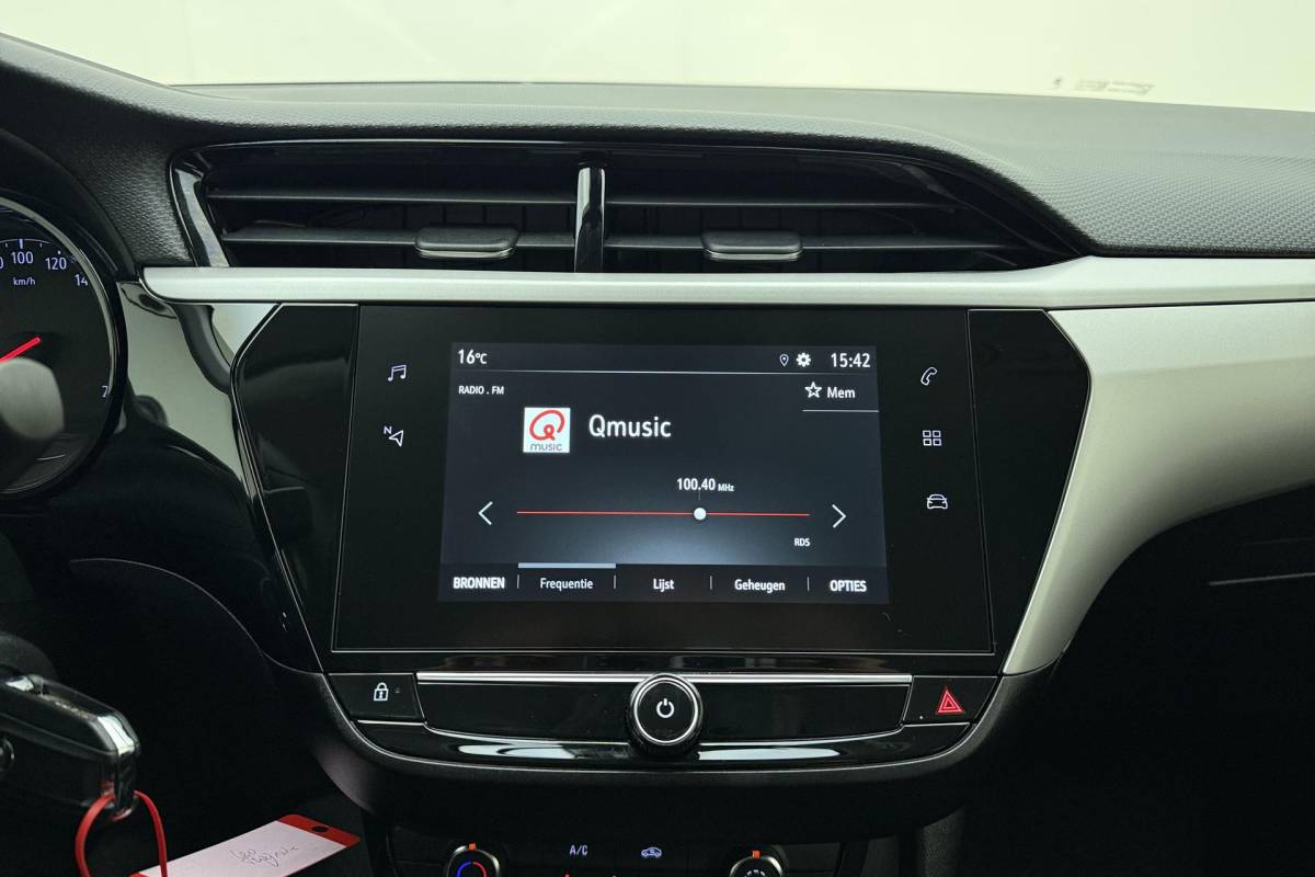 Opel Corsa Opel Corsa 1.2 Level 2 | Airco | Cruise control | WEINIG KILOMETERS | Lichtmetalen velgen | Bluetooth | Carplay