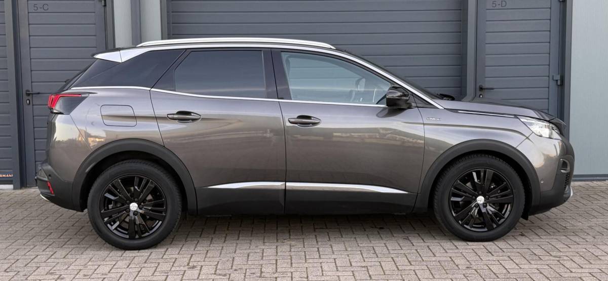 Peugeot 3008 Peugeot 3008 1.6 – 165pk | GT Line! | Nieuwe Model | Automaat | Trekhaak | Camera | Rijklaar | Nette Auto  |