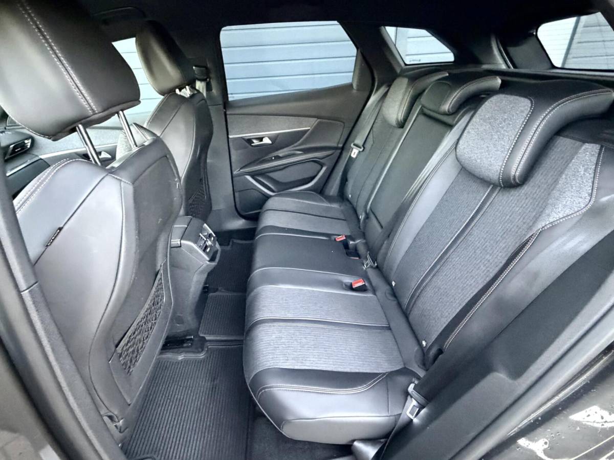 Peugeot 3008 Peugeot 3008 1.6 – 165pk | GT Line! | Nieuwe Model | Automaat | Trekhaak | Camera | Rijklaar | Nette Auto  |