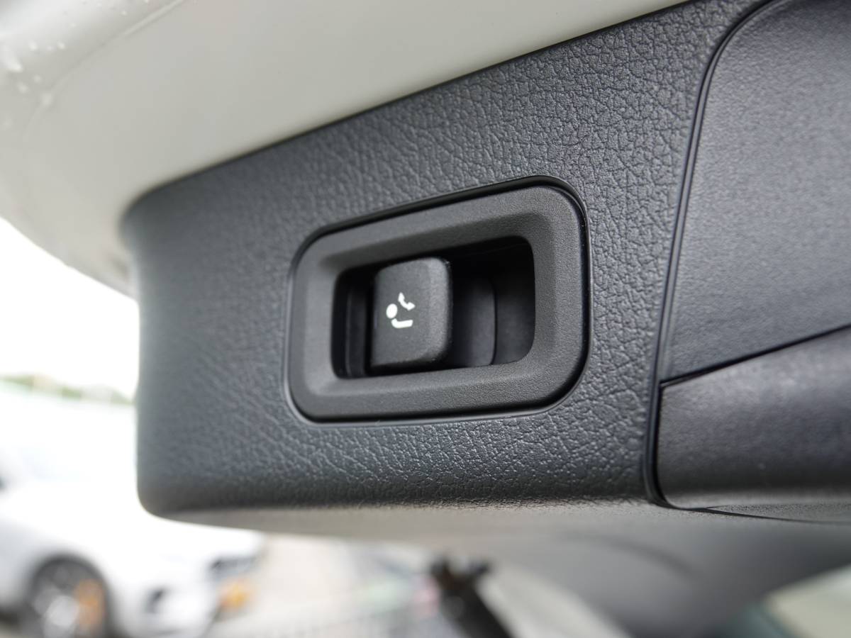 Mercedes-Benz GLB Mercedes-Benz GLB 250 4MATIC 225PK Premium Plus TREKH. | MATRIX | H-LEER | WIDE SCREEN