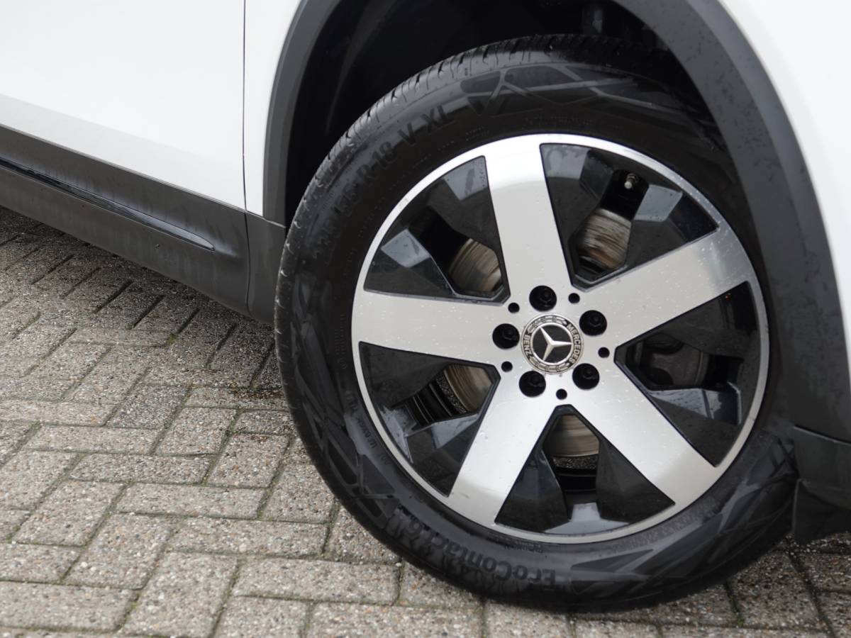 Mercedes-Benz GLB Mercedes-Benz GLB 250 4MATIC 225PK Premium Plus TREKH. | MATRIX | H-LEER | WIDE SCREEN