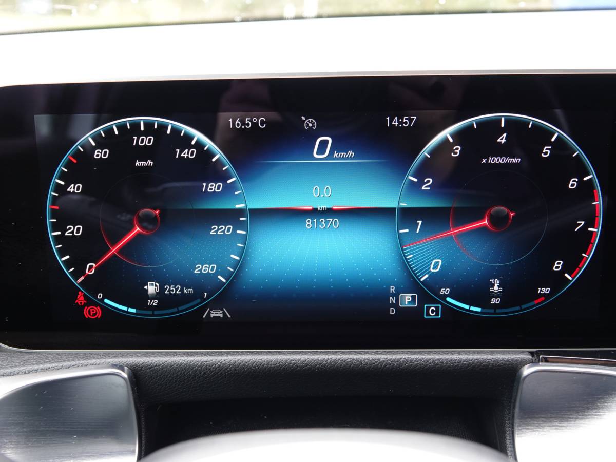 Mercedes-Benz GLB Mercedes-Benz GLB 250 4MATIC 225PK Premium Plus TREKH. | MATRIX | H-LEER | WIDE SCREEN