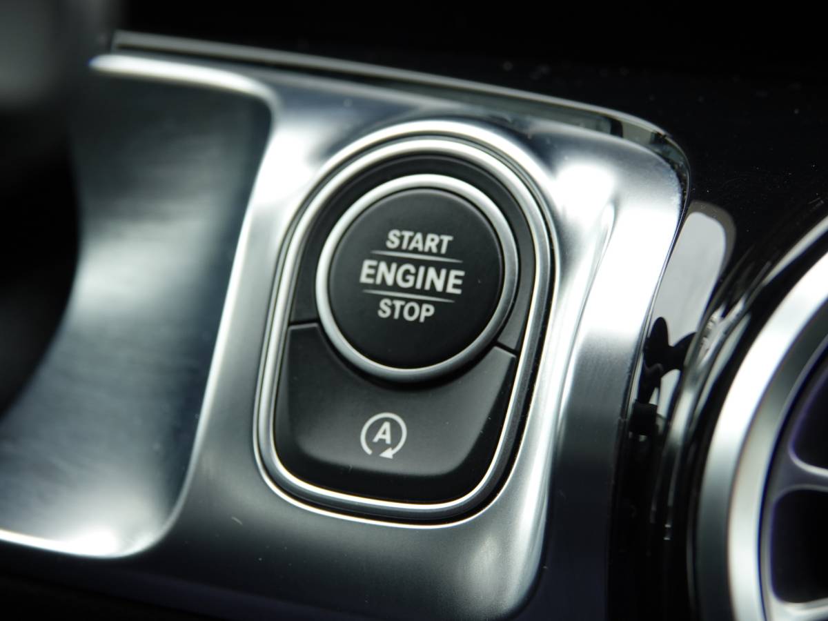 Mercedes-Benz GLB Mercedes-Benz GLB 250 4MATIC 225PK Premium Plus TREKH. | MATRIX | H-LEER | WIDE SCREEN