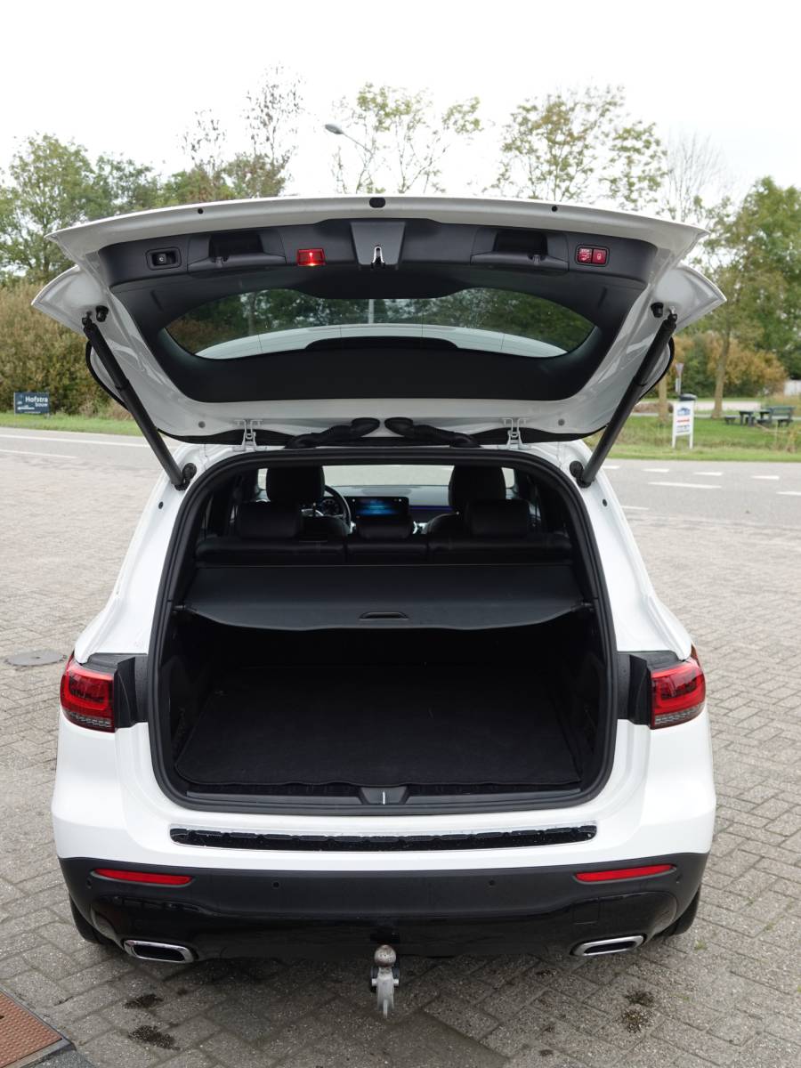 Mercedes-Benz GLB Mercedes-Benz GLB 250 4MATIC 225PK Premium Plus TREKH. | MATRIX | H-LEER | WIDE SCREEN