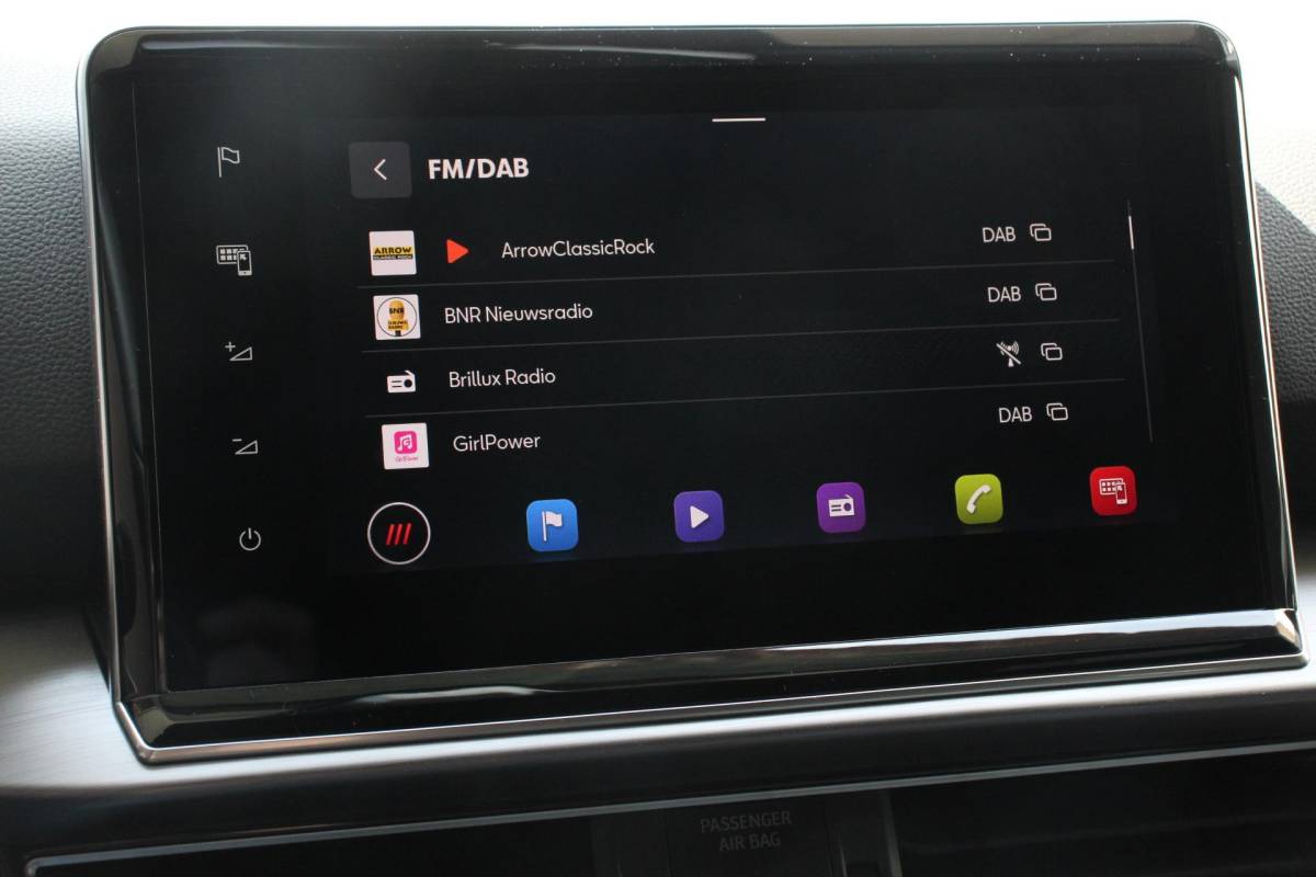 SEAT Tarraco SEAT Tarraco 1.5 TSI 150pk FR DSG 7p. Navigatie Apple Carplay/Android Auto Camera Parkeer sensoren Digitale Cockpit  Stoelverwarming Stoel bestuurder electrisch verstelbaar