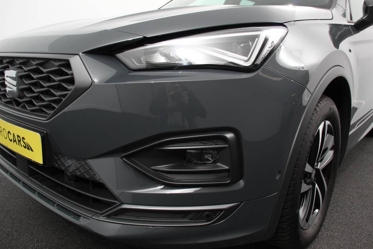 SEAT Tarraco SEAT Tarraco 1.5 TSI 150pk FR DSG 7p. Navigatie Apple Carplay/Android Auto Camera Parkeer sensoren Digitale Cockpit  Stoelverwarming Stoel bestuurder electrisch verstelbaar