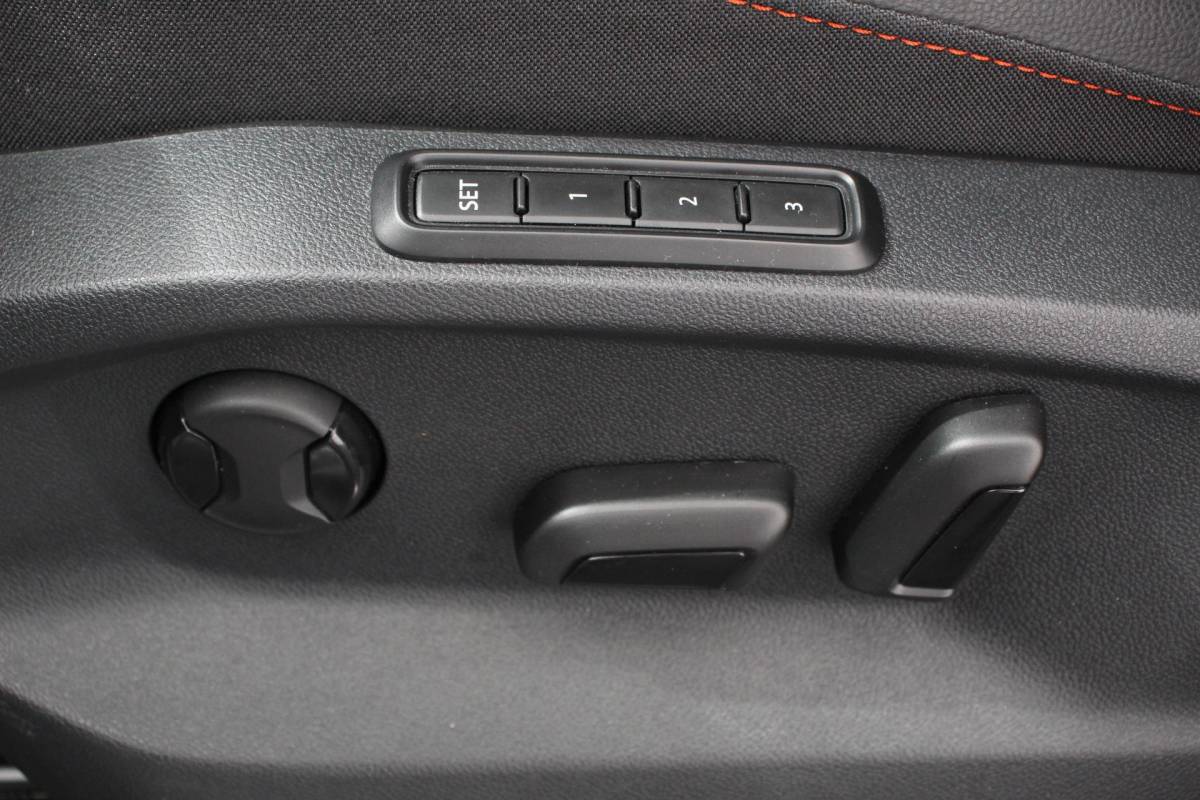 SEAT Tarraco SEAT Tarraco 1.5 TSI 150pk FR DSG 7p. Navigatie Apple Carplay/Android Auto Camera Parkeer sensoren Digitale Cockpit  Stoelverwarming Stoel bestuurder electrisch verstelbaar