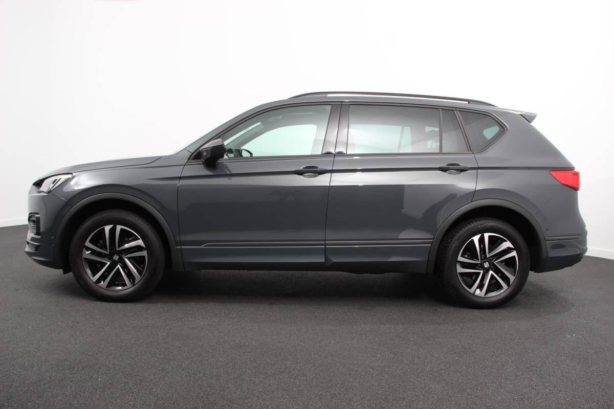 SEAT Tarraco SEAT Tarraco 1.5 TSI 150pk FR DSG 7p. Navigatie Apple Carplay/Android Auto Camera Parkeer sensoren Digitale Cockpit  Stoelverwarming Stoel bestuurder electrisch verstelbaar