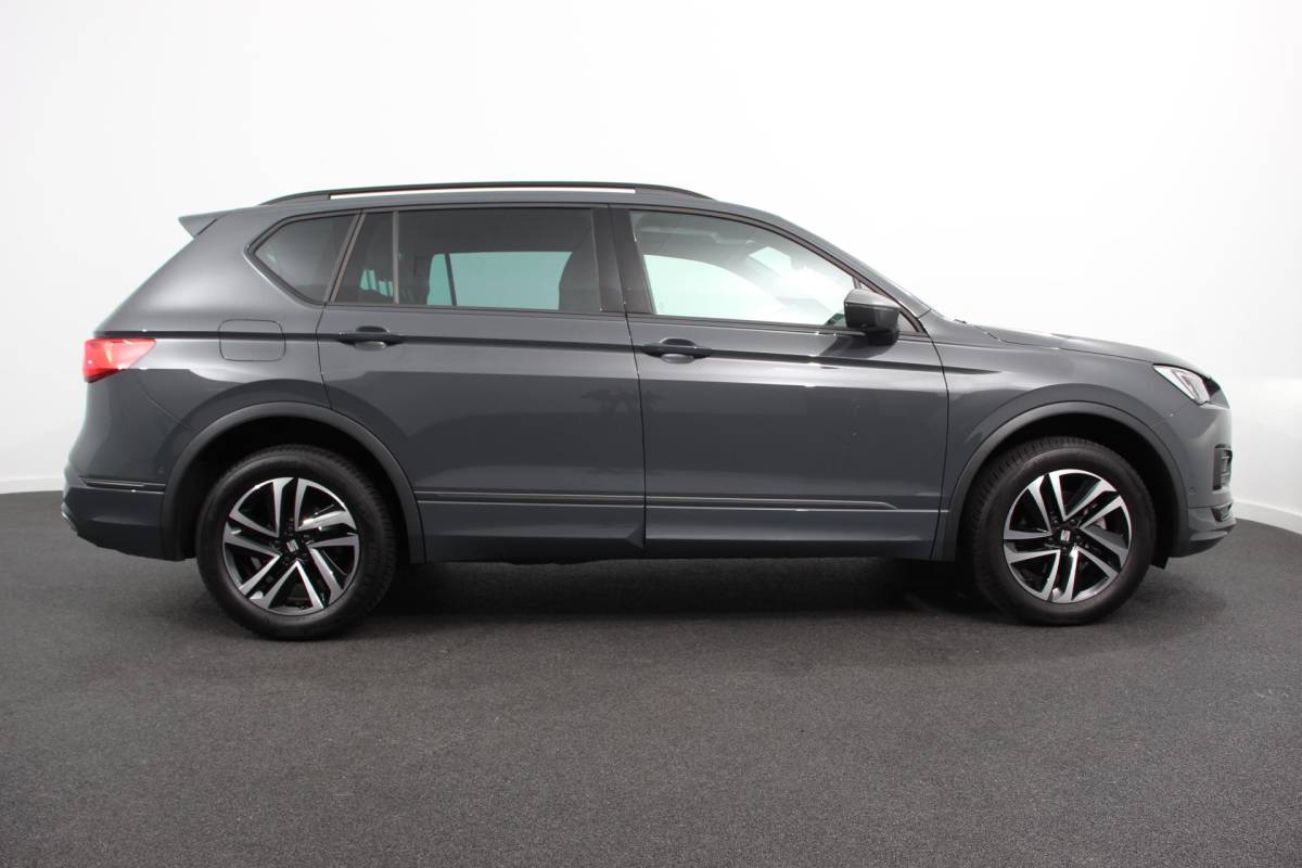SEAT Tarraco SEAT Tarraco 1.5 TSI 150pk FR DSG 7p. Navigatie Apple Carplay/Android Auto Camera Parkeer sensoren Digitale Cockpit  Stoelverwarming Stoel bestuurder electrisch verstelbaar