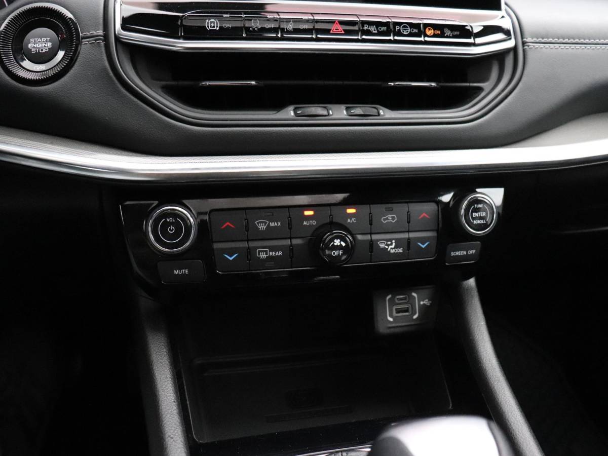 Jeep Compass Jeep Compass 4xe 240 Plug-in Hybrid Electric S | SOH 82,4% | LEDER | MEMORY | PANO-DAK | ALPINE SOUND | 360° CAMERA | STOELVERK. | CRUISE | NAVI | STOEL/STUURVERW. |SOH 82,4%|