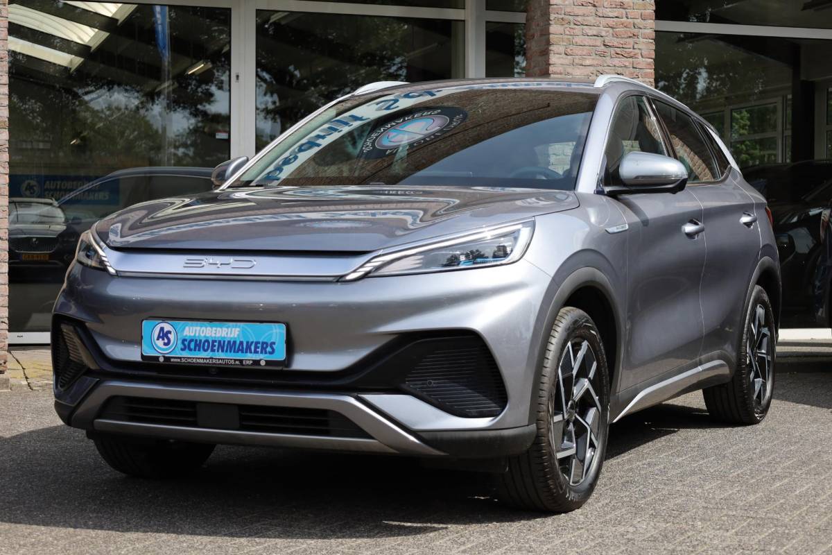 BYD ATTO 3 BYD ATTO 3 Design 60 kWh PANO 360-CAMERA ADAPTIVE-CRUISE LEER STOELVERW. CARPLAY SFEERVERL. ELEC.STOELEN/KLEP 2XPDC 18”LMV ENZ.