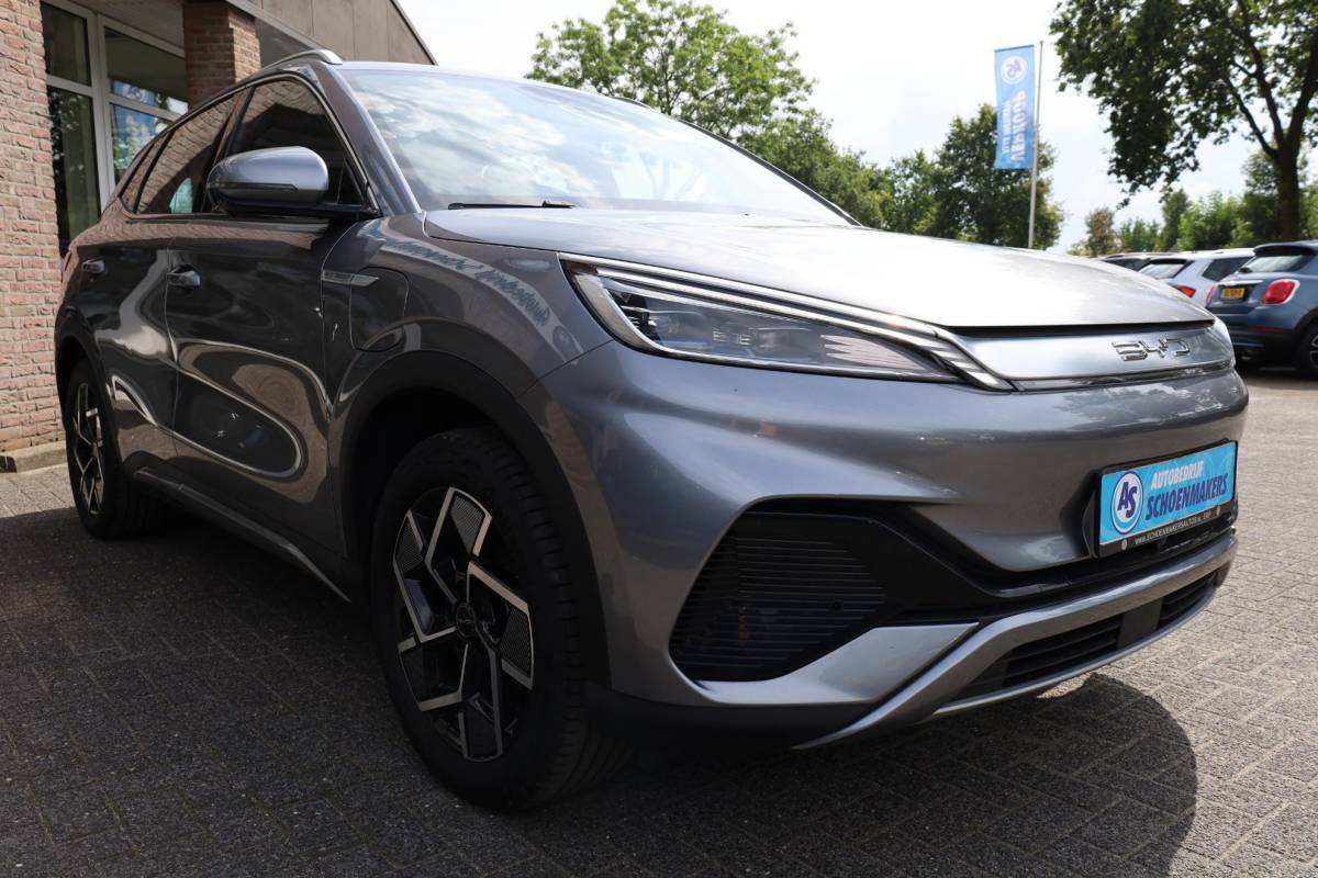 BYD ATTO 3 BYD ATTO 3 Design 60 kWh PANO 360-CAMERA ADAPTIVE-CRUISE LEER STOELVERW. CARPLAY SFEERVERL. ELEC.STOELEN/KLEP 2XPDC 18”LMV ENZ.