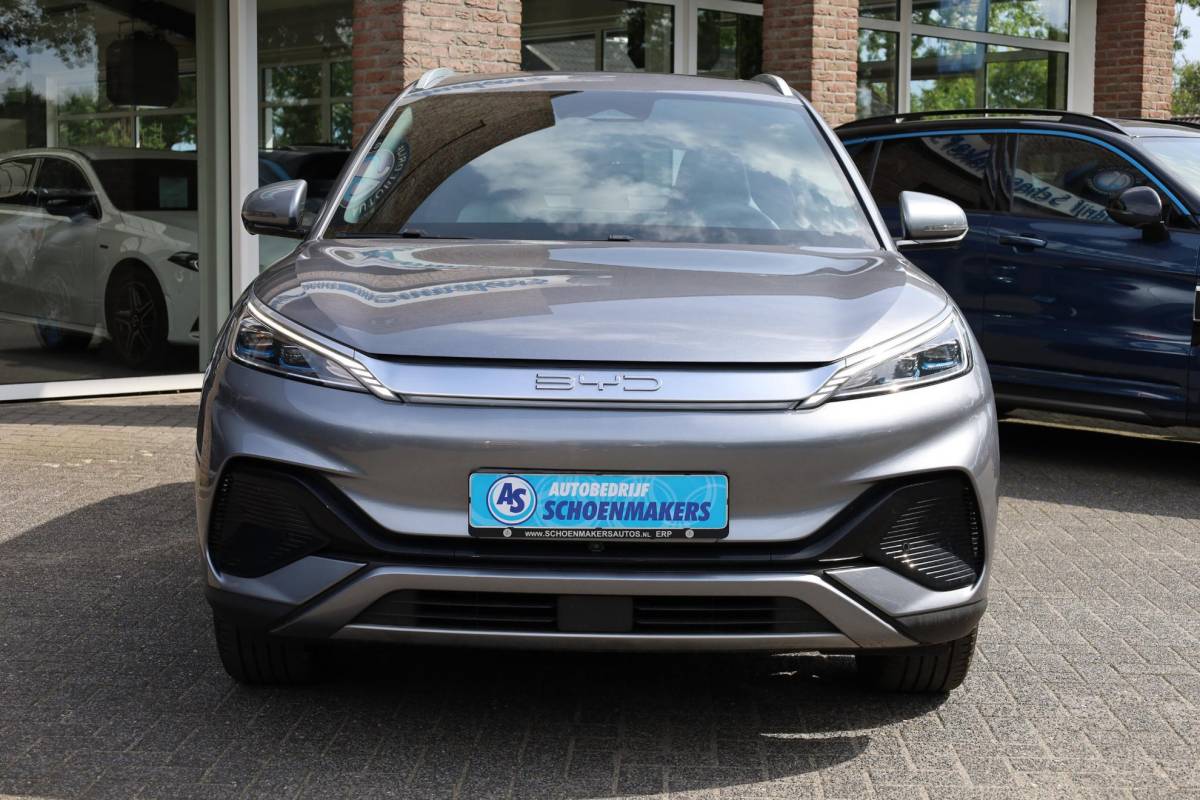 BYD ATTO 3 BYD ATTO 3 Design 60 kWh PANO 360-CAMERA ADAPTIVE-CRUISE LEER STOELVERW. CARPLAY SFEERVERL. ELEC.STOELEN/KLEP 2XPDC 18”LMV ENZ.