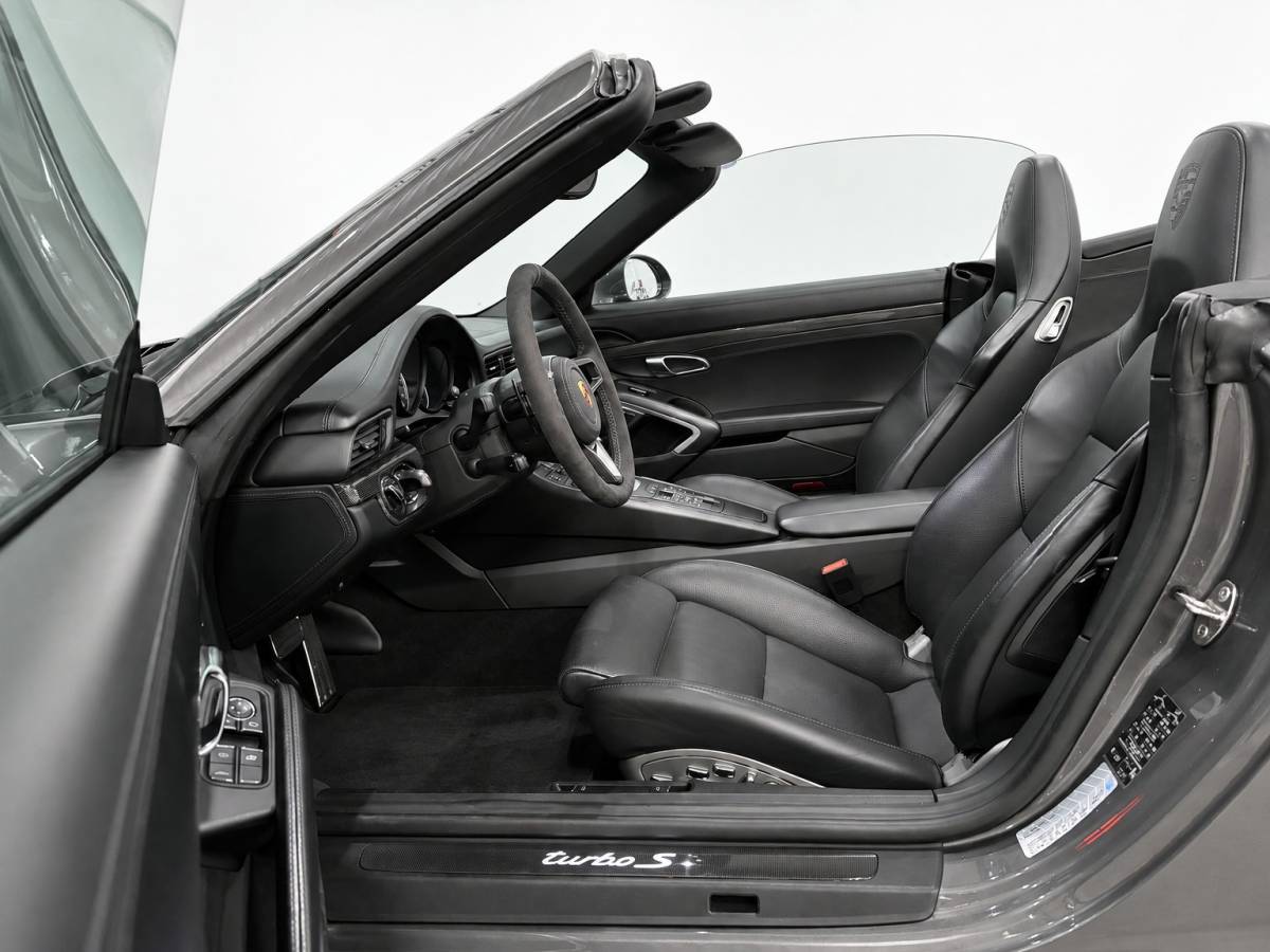 Porsche 911 Porsche 911 Cabrio 3.8 Turbo S Chrono Carplay Keramisch