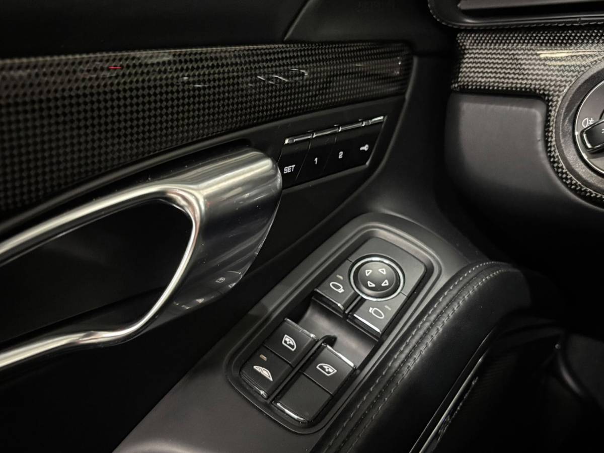 Porsche 911 Porsche 911 Cabrio 3.8 Turbo S Chrono Carplay Keramisch