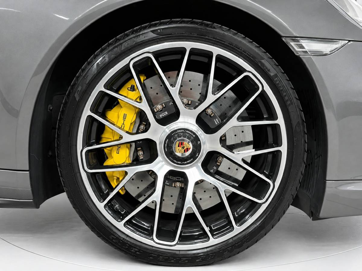 Porsche 911 Porsche 911 Cabrio 3.8 Turbo S Chrono Carplay Keramisch