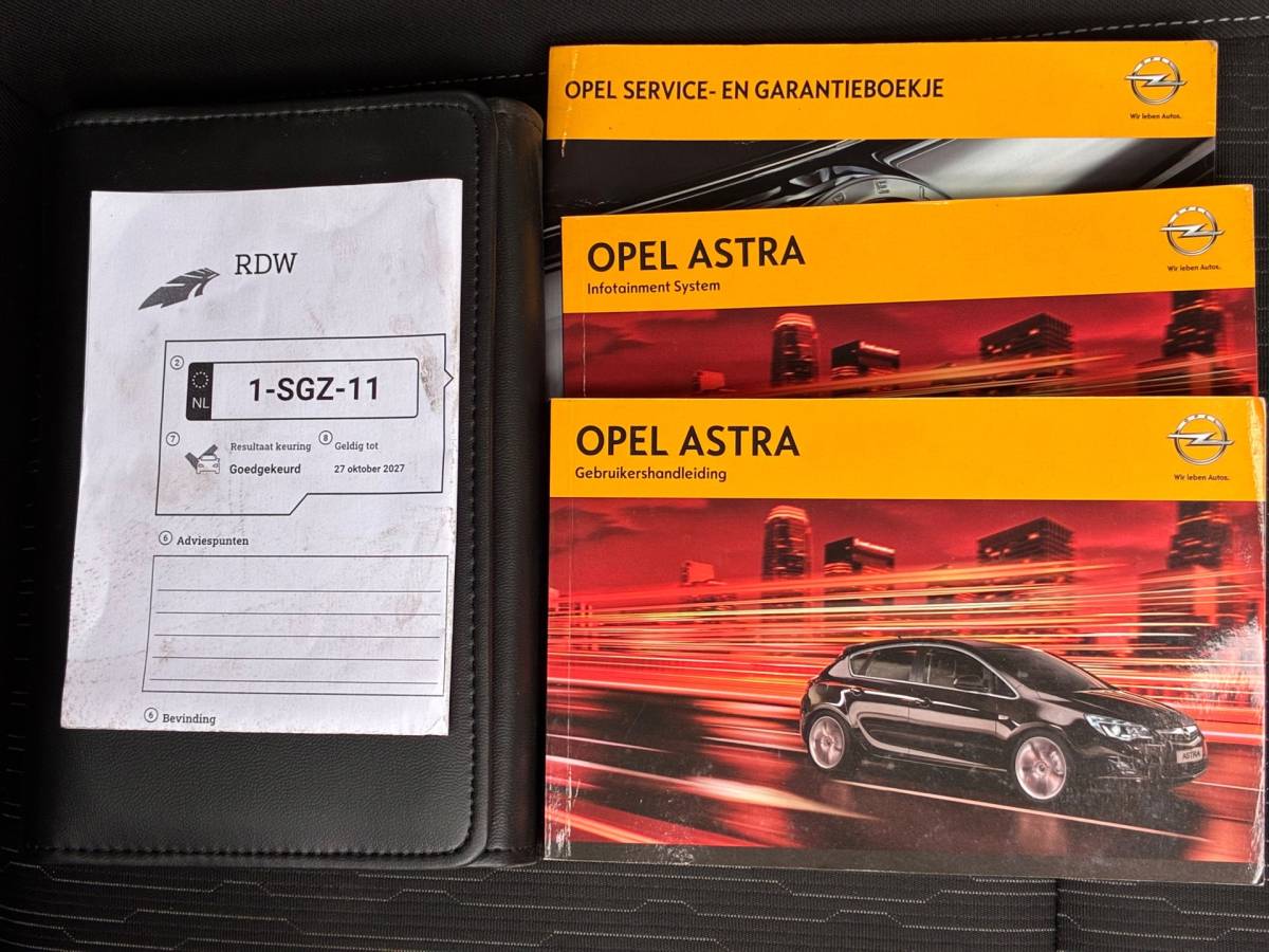 Opel Astra Opel Astra 1.4 Turbo Business +|2e Eigenaar|Navigatie|CruiseControl|Trekhaak|Airco|PDC|Elektr.ramen|Nieuwe APK|NAP|