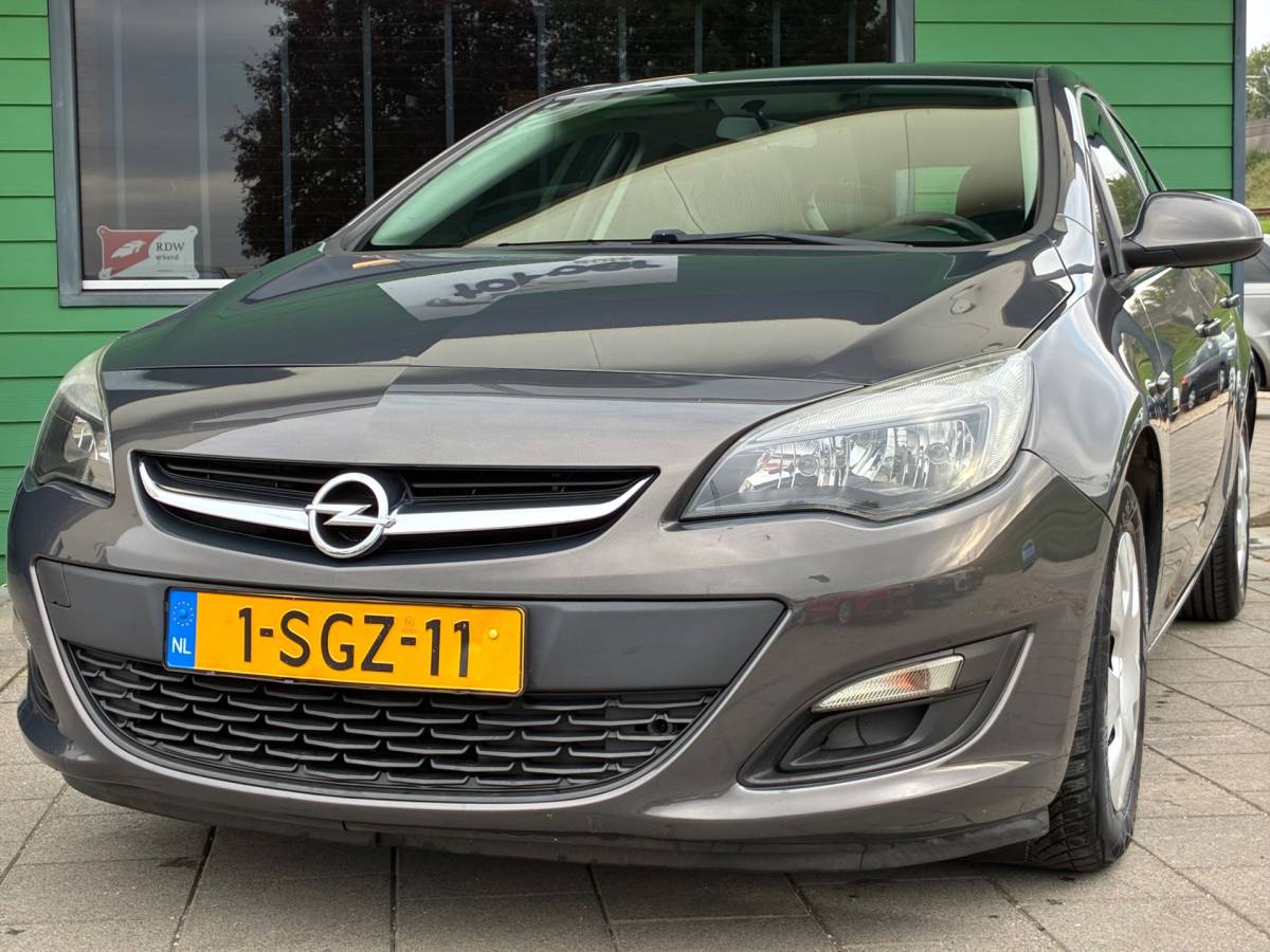 Opel Astra Opel Astra 1.4 Turbo Business +|2e Eigenaar|Navigatie|CruiseControl|Trekhaak|Airco|PDC|Elektr.ramen|Nieuwe APK|NAP|