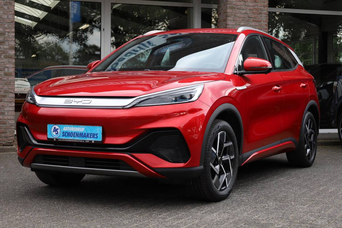 BYD ATTO 3 BYD ATTO 3 Design 60 kWh PANO 360-CAMERA ADAPTIVE-CRUISE LEER STOELVERW. CARPLAY SFEERVERL. ELEC.STOELEN/KLEP 2XPDC 18”LMV ENZ.