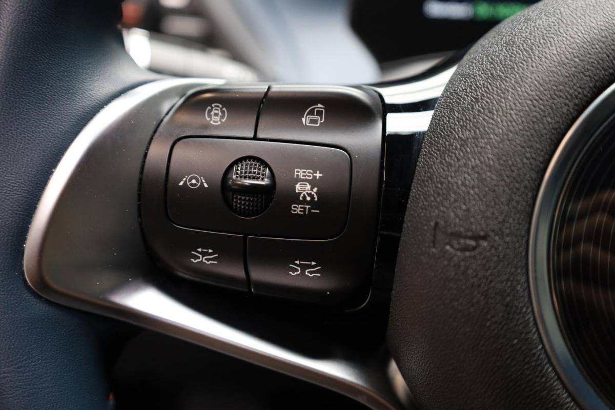 BYD ATTO 3 BYD ATTO 3 Design 60 kWh PANO 360-CAMERA ADAPTIVE-CRUISE LEER STOELVERW. CARPLAY SFEERVERL. ELEC.STOELEN/KLEP 2XPDC 18”LMV ENZ.