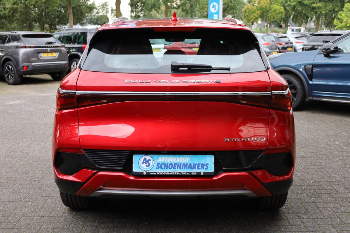 BYD ATTO 3 BYD ATTO 3 Design 60 kWh PANO 360-CAMERA ADAPTIVE-CRUISE LEER STOELVERW. CARPLAY SFEERVERL. ELEC.STOELEN/KLEP 2XPDC 18”LMV ENZ.