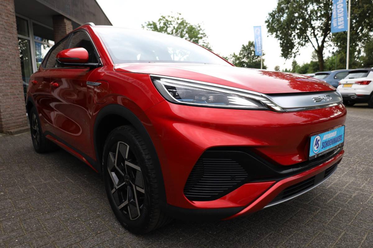 BYD ATTO 3 BYD ATTO 3 Design 60 kWh PANO 360-CAMERA ADAPTIVE-CRUISE LEER STOELVERW. CARPLAY SFEERVERL. ELEC.STOELEN/KLEP 2XPDC 18”LMV ENZ.