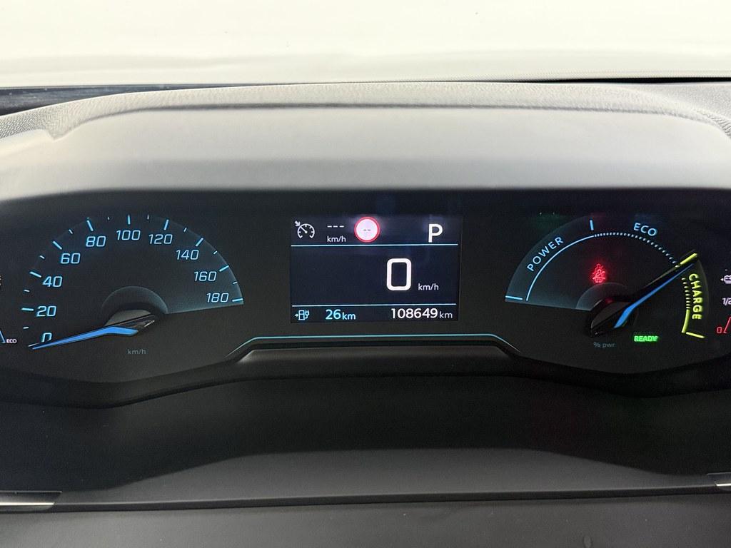 Peugeot e-2008 Peugeot e-2008 EV Allure 50 kWh 92% Winterpakket/Nav/Camera H.Leder/VC/Led