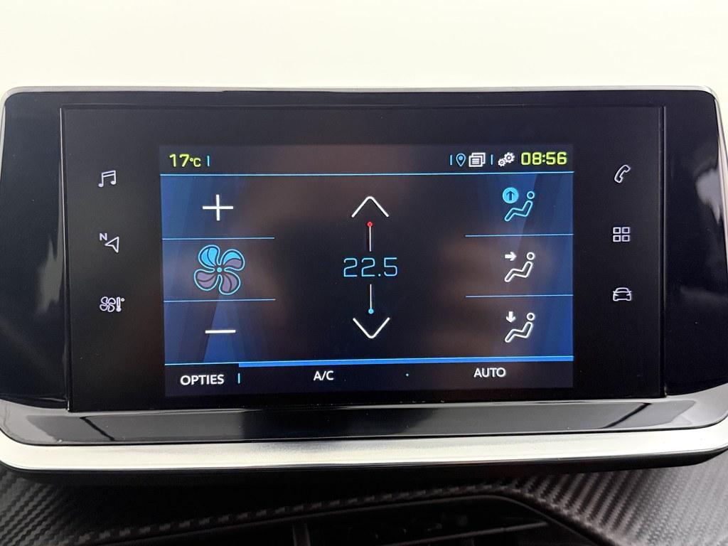 Peugeot e-2008 Peugeot e-2008 EV Allure 50 kWh 92% Winterpakket/Nav/Camera H.Leder/VC/Led