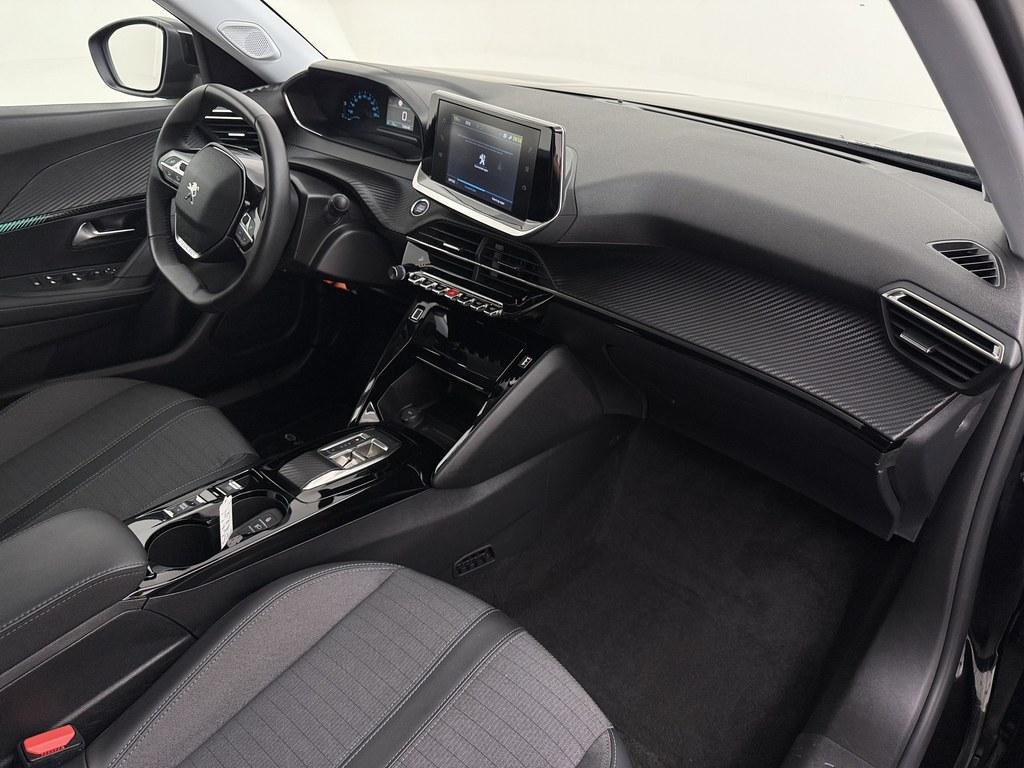 Peugeot e-2008 Peugeot e-2008 EV Allure 50 kWh 92% Winterpakket/Nav/Camera H.Leder/VC/Led