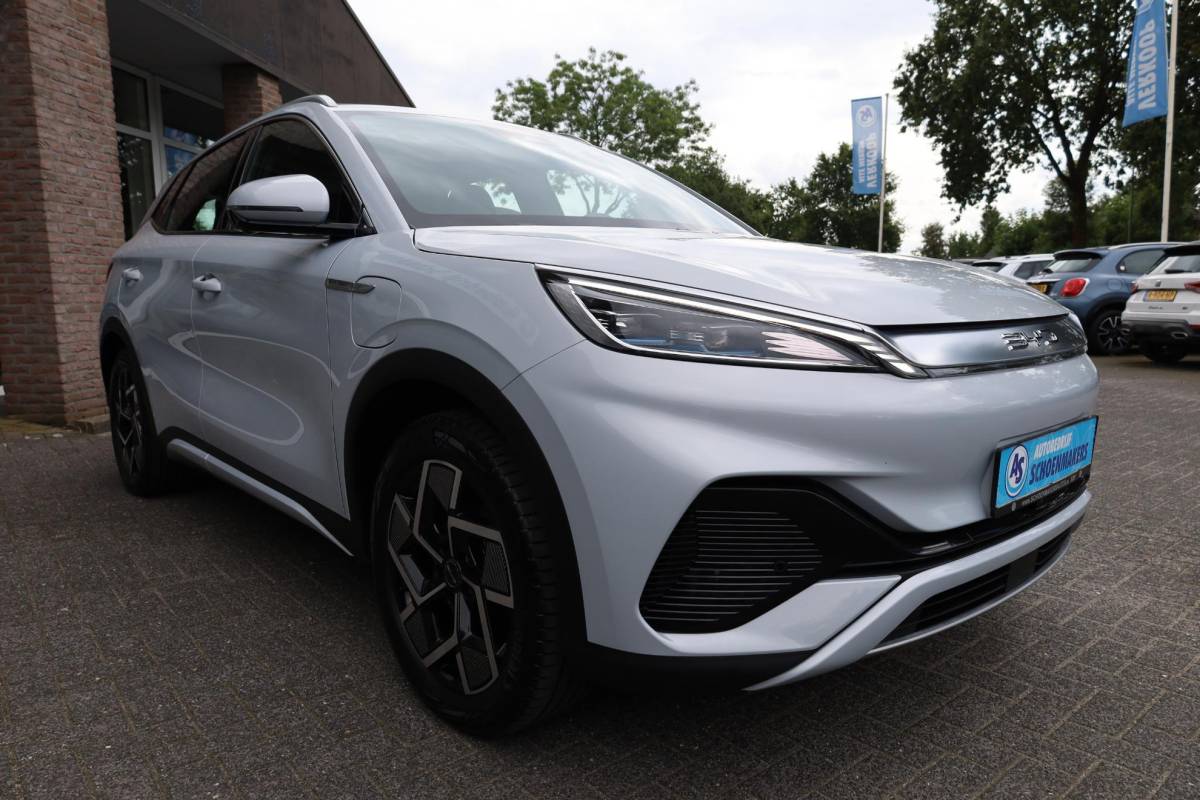 BYD ATTO 3 BYD ATTO 3 Design 60 kWh PANO 360-CAMERA ADAPTIVE-CRUISE LEER STOELVERW. CARPLAY SFEERVERL. ELEC.STOELEN/KLEP 2XPDC 18”LMV ENZ.