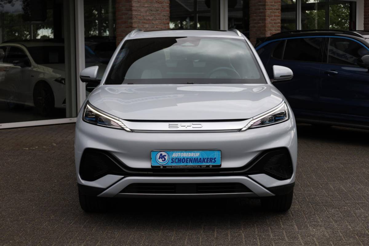BYD ATTO 3 BYD ATTO 3 Design 60 kWh PANO 360-CAMERA ADAPTIVE-CRUISE LEER STOELVERW. CARPLAY SFEERVERL. ELEC.STOELEN/KLEP 2XPDC 18”LMV ENZ.