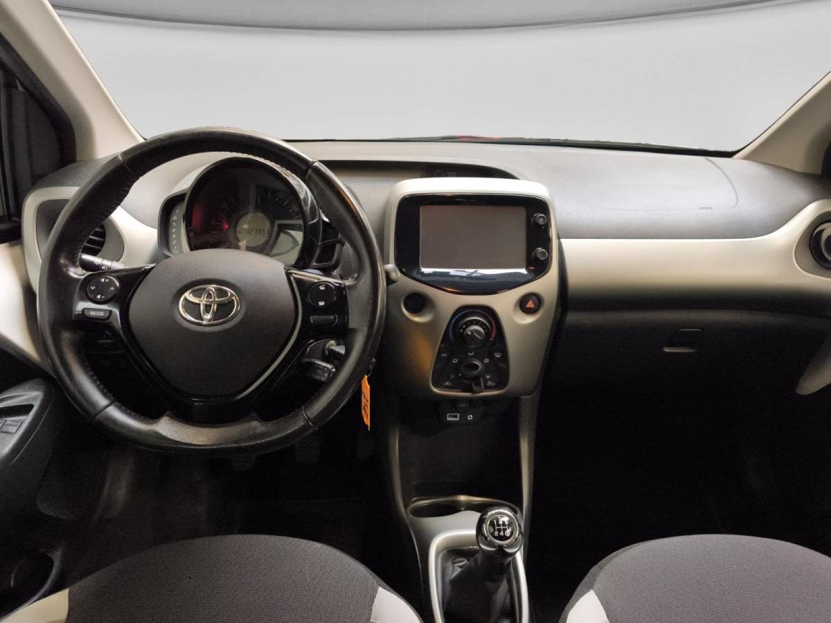Toyota Aygo Toyota Aygo 1.0 VVT-i x-play Navi| Airco| Camera