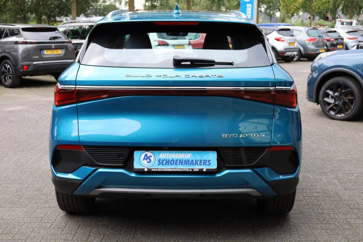 BYD ATTO 3 BYD ATTO 3 Design 60 kWh PANO 360-CAMERA ADAPTIVE-CRUISE LEER STOELVERW. CARPLAY SFEERVERL. ELEC.STOELEN/KLEP 2XPDC 18”LMV ENZ.
