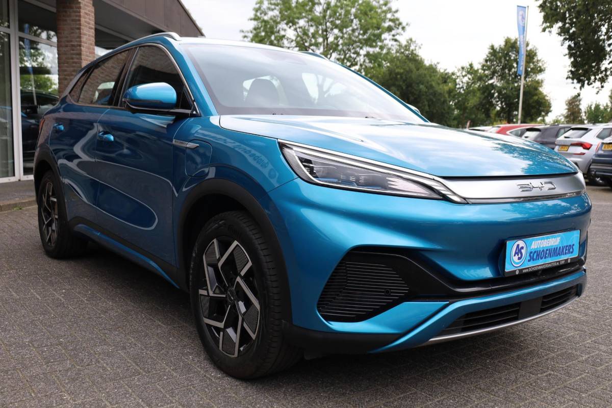 BYD ATTO 3 BYD ATTO 3 Design 60 kWh PANO 360-CAMERA ADAPTIVE-CRUISE LEER STOELVERW. CARPLAY SFEERVERL. ELEC.STOELEN/KLEP 2XPDC 18”LMV ENZ.