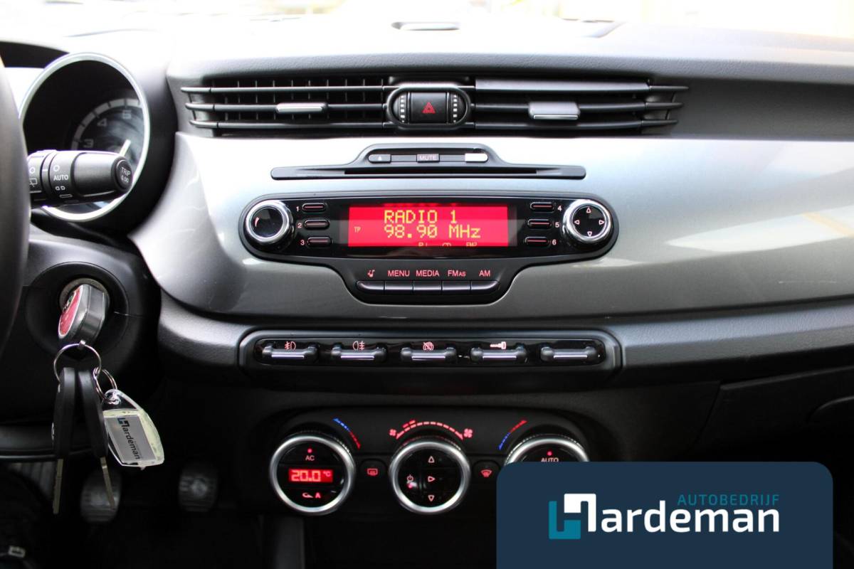 Alfa Romeo Giulietta Alfa Romeo Giulietta 1.4 T Distinctive |Panorama|Leder |Bose